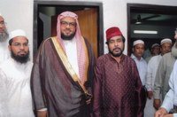 Executive Director of the Institute, Ahmad Shafi Maqsood (right) with the Respectable Imam of Masjid E Nabawi, during the Imam's visit at the Institute of Hazrat Mohammad (SAW)  